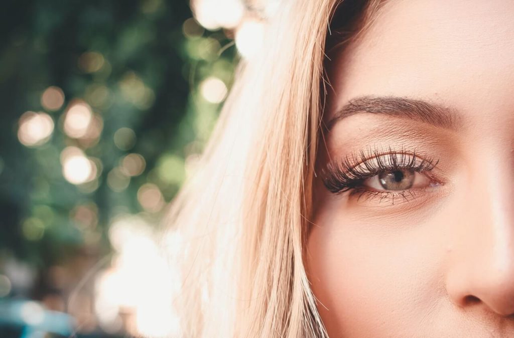 How long do eyelash extensions take